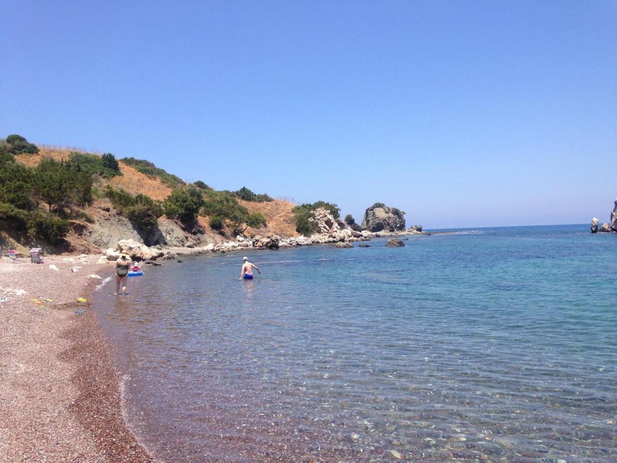 Goudhi Pervolaris Cottages 1 מראה חיצוני תמונה